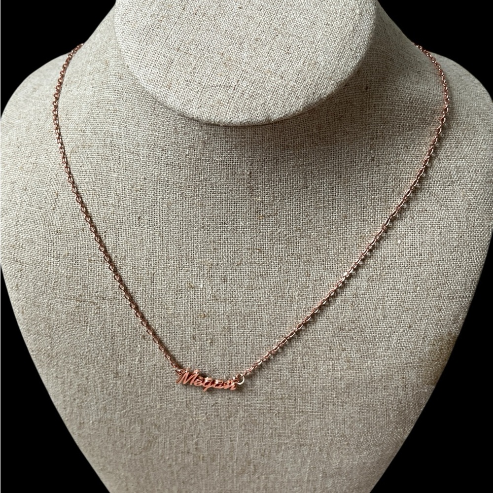 Rose Gold “Megan” Name Necklace – Delicate Script Chain